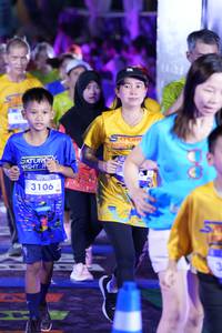 BIB: 3106
                            <button type="button" onclick="openModal(26255410)" class="btn btn-primary btn-sm float-right btn-popup" data-toggle="modal" data-target=".modal-high-quality">
                        <i class="fas fa-shopping-cart"></i> Add to Cart
                    </button>
                                            <button type="button" onclick="isThisMe(26255410, true)" class="btn btn-success btn-sm float-right btn-popup btn-isme hidden" data-toggle="tooltip" data-placement="bottom" title="นี่คือรูปของคุณใช่ไหม คลิกที่นี่เพื่อเอาเข้าอัลบั้ม">
                        <i class="fas fa-plus"></i> Add to album
                    </button>
                    <button type="button" onclick="isThisMe(26255410, false)" class="btn btn-warning btn-sm float-right btn-popup btn-isnotme hidden">
                        <i class="fas fa-ban"></i> Remove from album
                    </button>